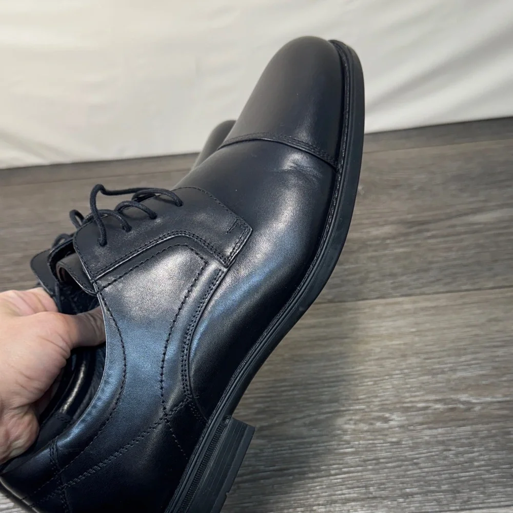 Florsheim Classic Black Dress Shoes men’s size 11 wide (j209